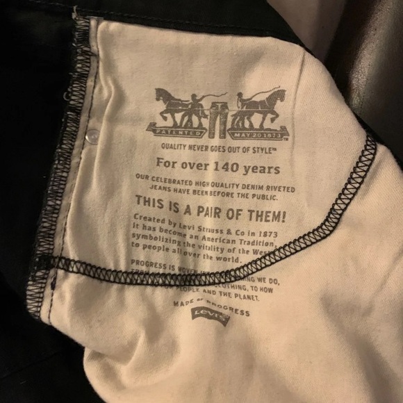 Black Levi’s jeans - Picture 3 of 3